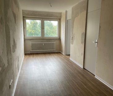 Großzügige 4-Zimmerwohnung mit Balkon - Photo 2