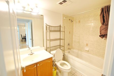 For Lease - 61 Town Centre Court Unit# 1010, Toronto, Ontario - Photo 2