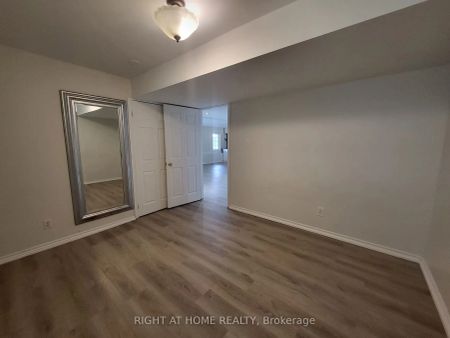 Property For Lease | S9255016 - Photo 2