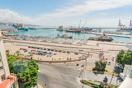 Málaga, Andalusia 29001 - Photo 2