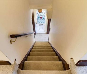 Alfold Road, Cranleigh, GU6 - Photo 5