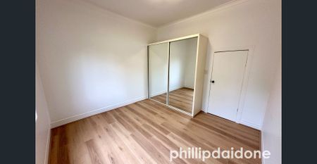 NEAT 3 BEDROOM HOUSE - Photo 3