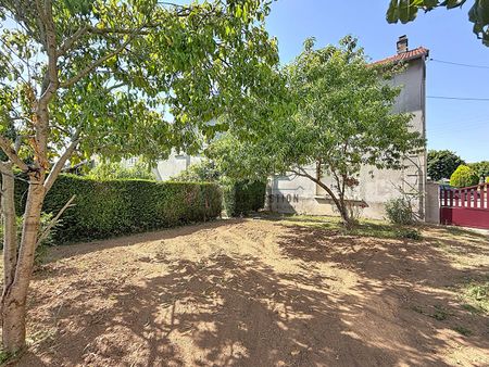Location Maison 4 pièces 80m² - Photo 4