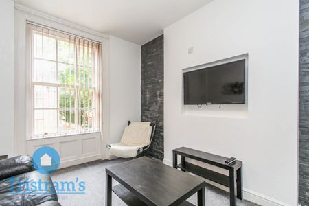 2 bed Apartment for Rent - Photo 4