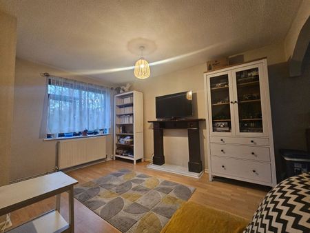 2 Bed End Terrace, Landmere Gardens, NG3 - Photo 2