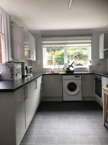 4 bedroom house to rent - Photo 3