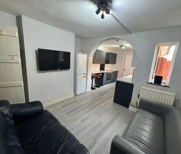 17 Albert Street - Great location Loughborough - Photo 2