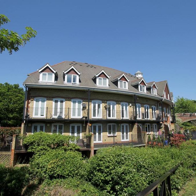4 bedroom townhouse to rent - Photo 1