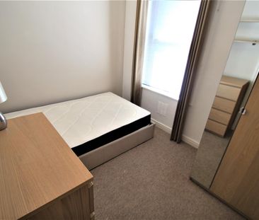 Beechwood Mount, Burley, LS4 2NQ, Leeds - Photo 1