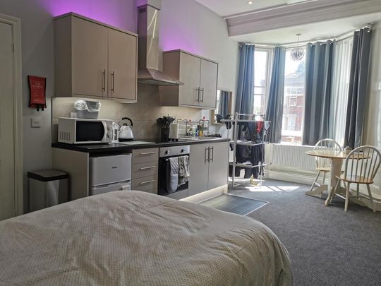 1 bedroom house to rent - Photo 1