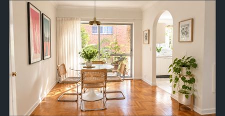 Spacious Three-Bedroom Apartment with Exceptional Outdoor Living - Photo 2