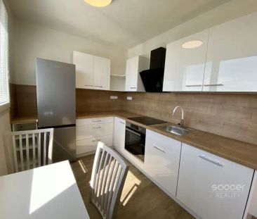 Velmi hezký byt po rekonstrukci ve vyhledávané lokalitě. - Photo 4