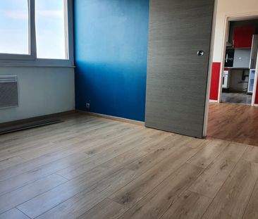 Location Appartement 2 pièces 43m² SECLIN 59113 - Photo 3