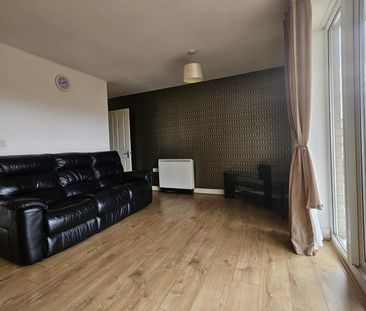 2 Bed Flat, Foxglove Way, LU3 - Photo 1