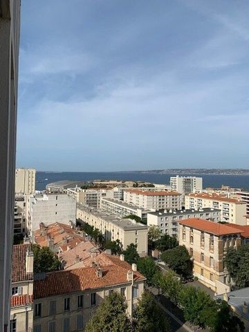 Appartement 3 pièces 63m2 MARSEILLE 7EME 1 100 euros - Photo 3