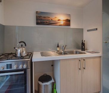 Haven View Cottage - 3 Bedroom furnished - Photo 5