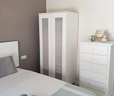 Apartamento de alquiler en Carrer de Sant Benet, Centre - Photo 6