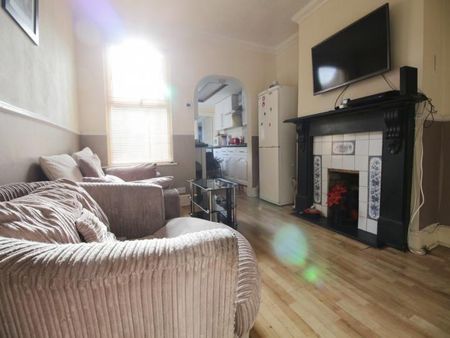 1 bedroom house to rent - Photo 2