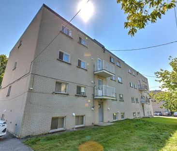 345 Rue de Dreux - Photo 2