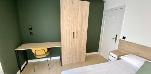 Calle de la Oca, Madrid, Community of Madrid 28025 - Photo 2