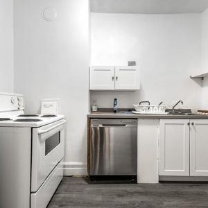 5 1/2 - Montréal (Côte-des-Neiges) - 800 $/mois - Photo 2