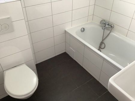 Bezugsfertige 3- Zimmer-Wohnung mit Balkon in Lüdenscheid - Foto 5