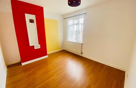 Abbey Road, Halesowen, B63 2HE - Photo 2