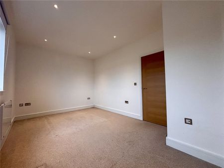 Bartley Way, Hook, Hampshire, RG27 - Photo 4