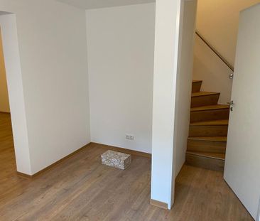 RESERVIERT - Tolle 3 Zi-Whg. über 2 Ebenen mit 2 Eingängen im Erdge... - Photo 1