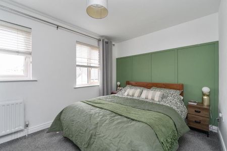 143 Coopers Mill Avenue, Dundonald, Belfast, BT16 1WR - Photo 5