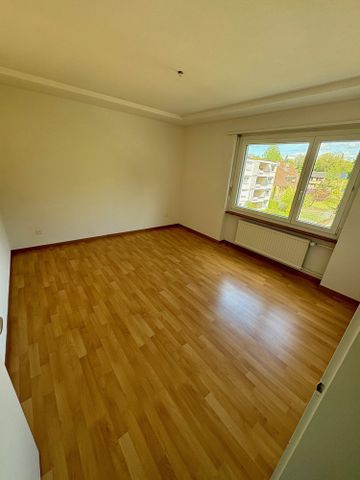 Attraktive 3.5-Zimmerwohnung in ruhigem Quartier - Photo 2