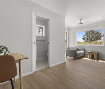 BRAND NEW ROOMY ASPLEY STUDIOS - SUPERB LOCATION! - Photo 2