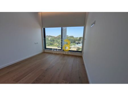3 room luxury Flat for rent in Vila Nova de Gaia, Portugal - Photo 4