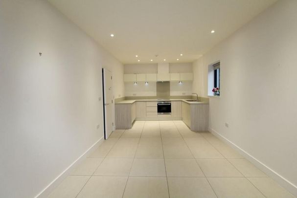 2 bedroom property to rent - Photo 1