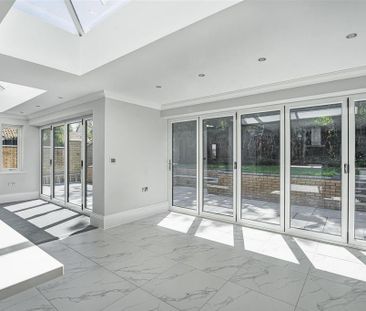 4 bedroom detached house to rent - Photo 1