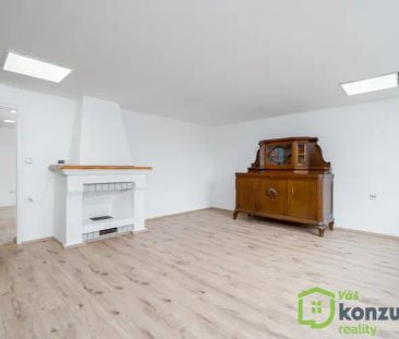 Pronájem bytu 2+1 se zahradou – Na Červeném vrchu - Photo 2