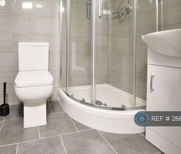 1 bedroom in a house share to rent - Photo 6