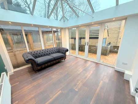 4 bedroom detached house to rent - Photo 3