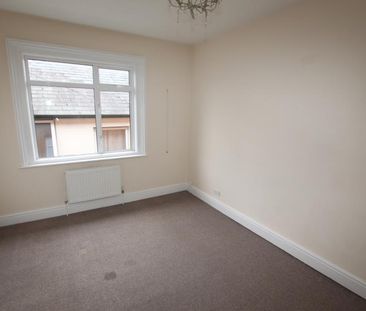 High Street, Woking - 1 bedroomProperty for lettings - Seymours - Photo 1