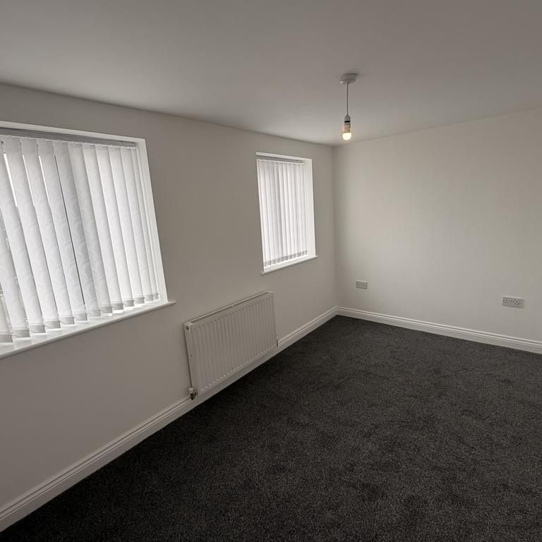 3 bedroom character property to rent - Photo 1