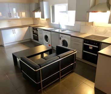 Chester Road North, Kidderminster - Photo 6