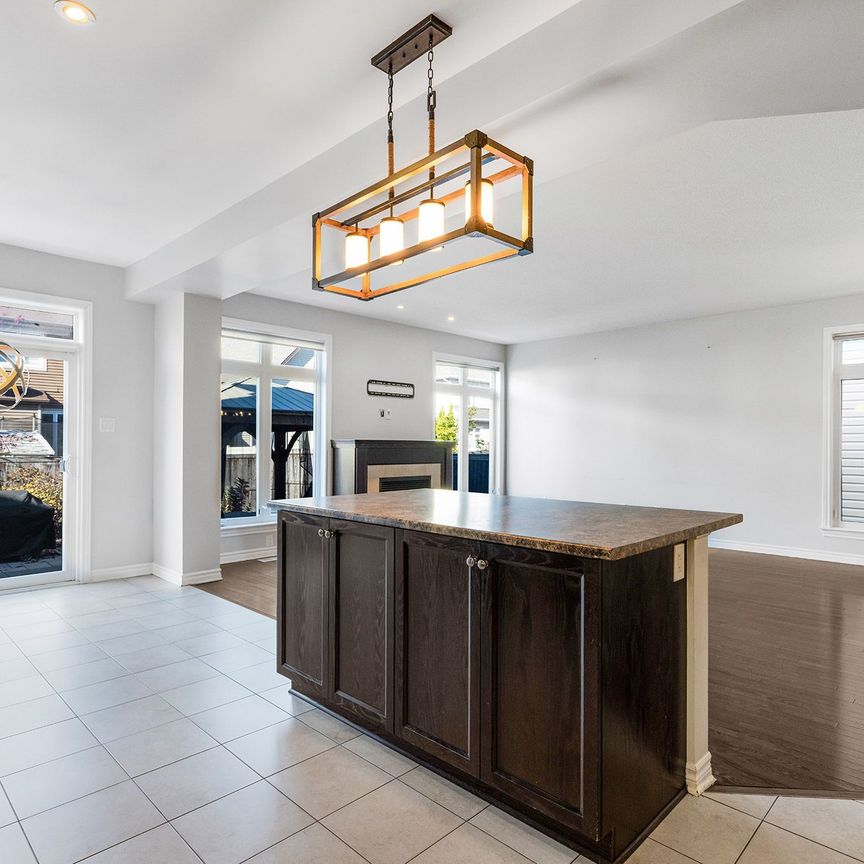 For Lease - 471 Creekview Way, Blossom Park - Airport and Area, Ontario - Photo 1