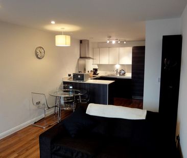 1 Bed Flat, Stanley Road, SW19 - Photo 3