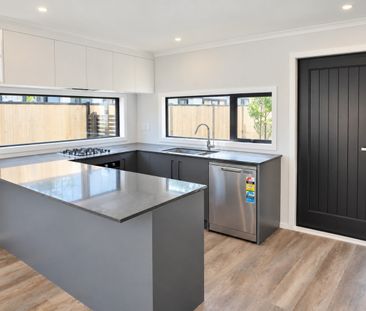 5 Doug Jensen Street, Wallaceville - Photo 1