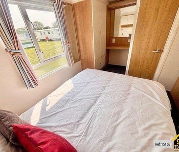 2 bed Mobile Home in Beach Station Road , Felixstowe, IP11 2EY - Photo 2