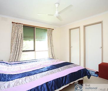 32 Amaroo Drive, Chelsea Heights - Photo 2