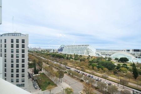 4 room luxury Apartment for rent in Valencia - Photo 3