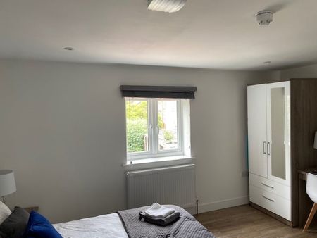 Room in a Shared House, Fatherson Road, RG1 - Photo 3