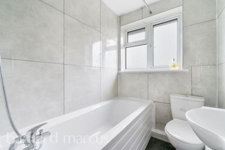 Cranleigh Road - Photo 3