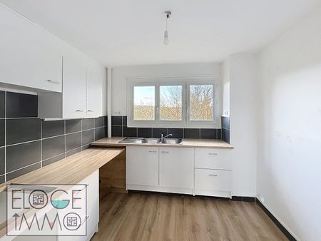 Location Appartement 4 pièces 72m² PETIT COURONNE 76650 - Photo 3